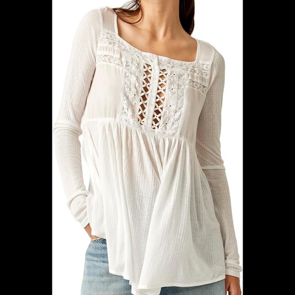 Free People Tops - NWOT Free People Pretty Please Longsleeve